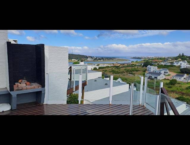 3 BEDROOM APARTMENT FOR SALE IN STILBAAI-WES